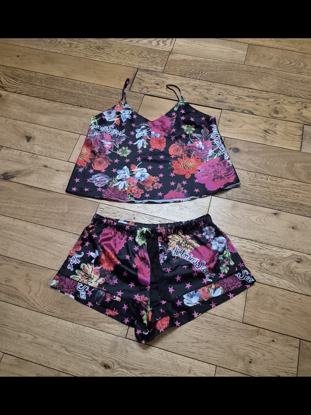 Victoria’s Secret 2-piece satin pajama/sleepwear set Top L/Bottom M